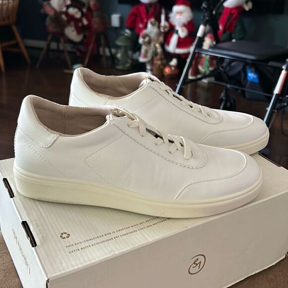 LifeStride Women's Happy Hour Machine Washable Lace Up Slip-in Sneakers. White. - Picture 4 of 14